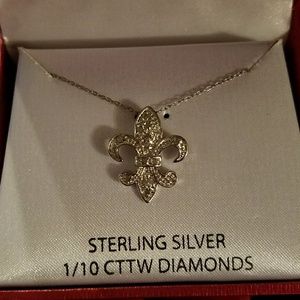 Sterling silver fleur de lis necklace